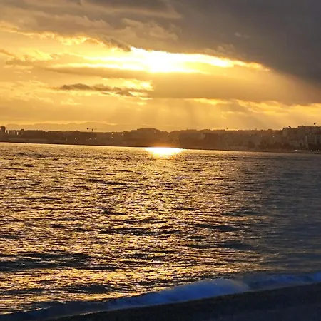 Δωμάτια σε οικογενειακή κατοικία Vue & Νίκαια